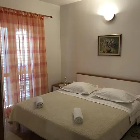 Duce 2778c * Omiš